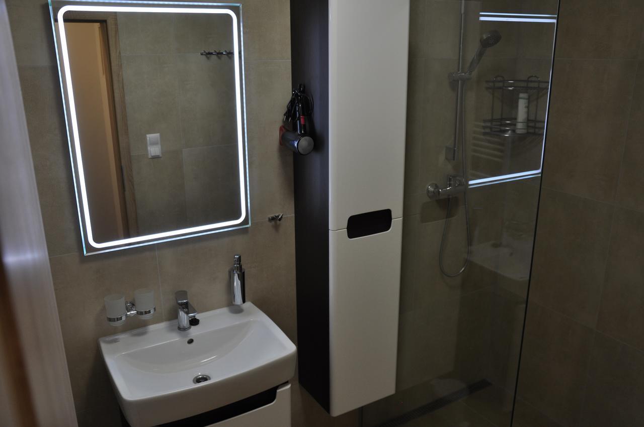 Apartman 14 Lucky Demaenovska Dolina Exterior photo